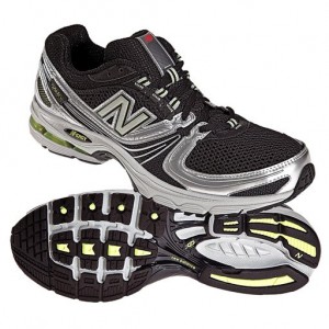 New Balance MR730