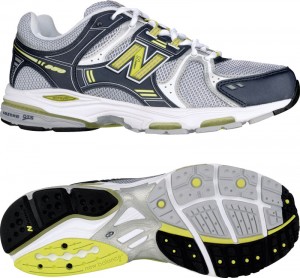 New Balance MR850